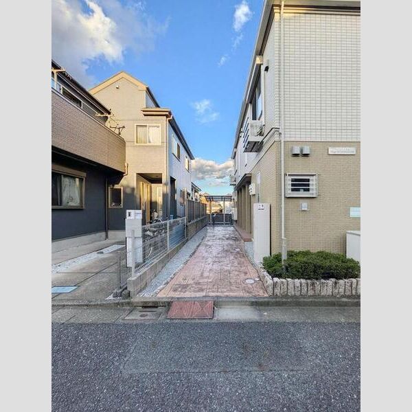 アンジュ三原台102号室 エントランス