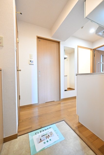 ロイヤルパレス四ッ谷 玄関