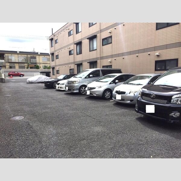 ヴァンベール山口　A 駐車場