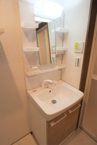 T＆FレジデンスⅥ101号室 洗面