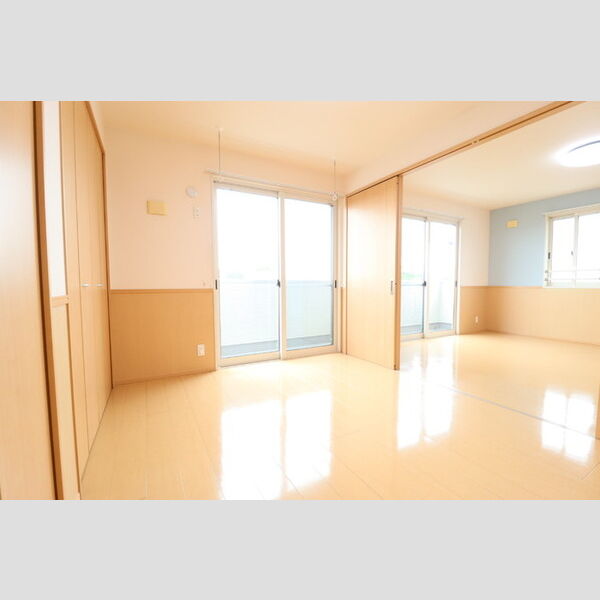 グランド・ソレーユ　Ⅰ303号室 洋室