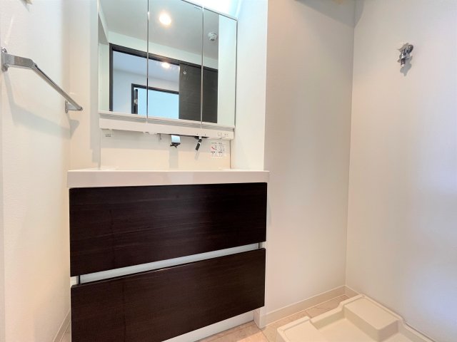 レノンストリート 内観