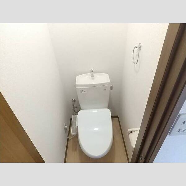 メゾンファインⅢ203号室 トイレ