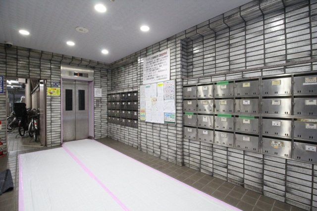 ブリリアンス日本橋浜町公園7階 エントランス