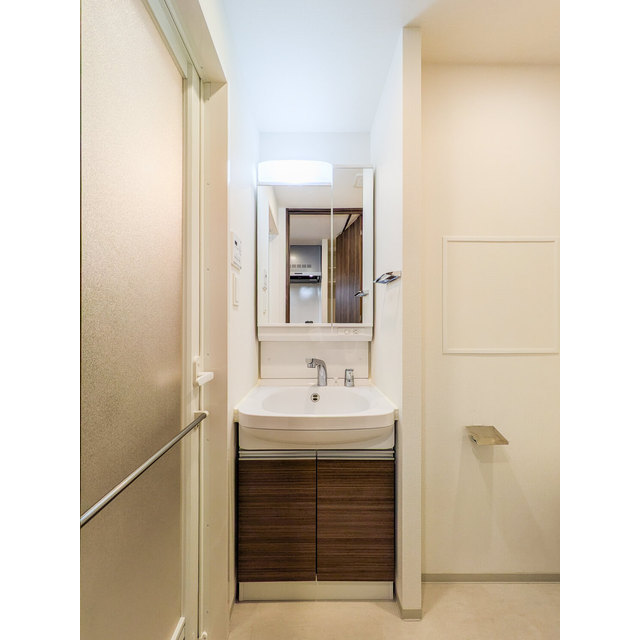 オーパスホームズ南行徳1413号室 内観