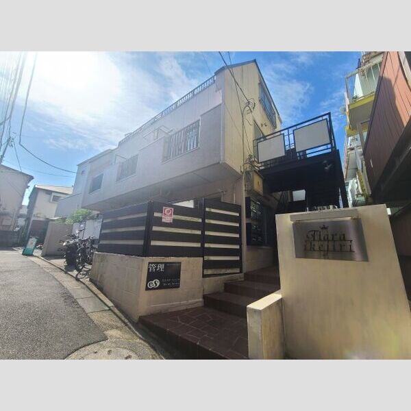 ティアラ池尻201号室 外観