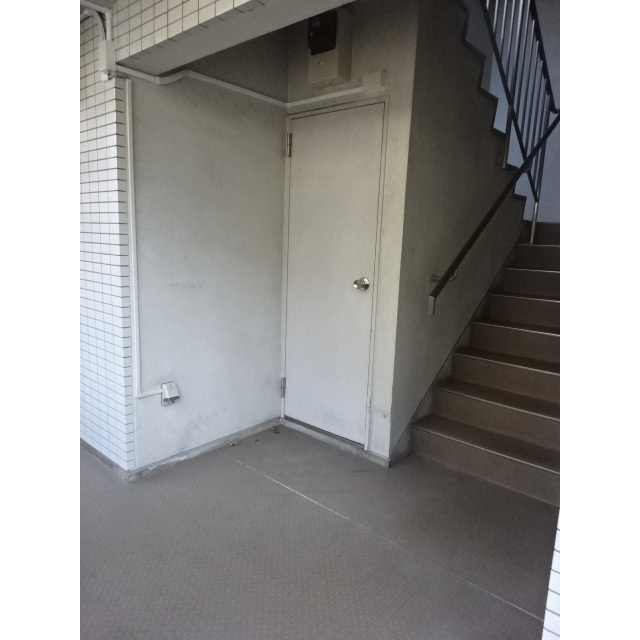 コスモ北新宿1階 外観
