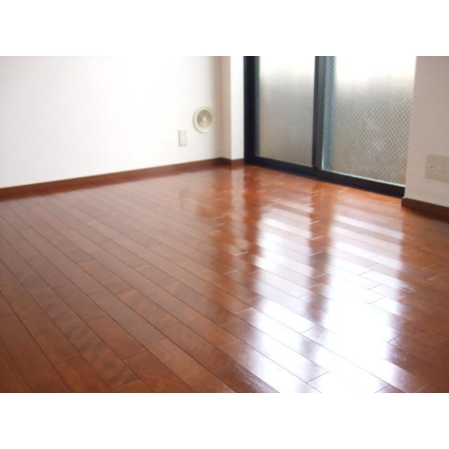 パークメゾン中野坂上1階 リビング