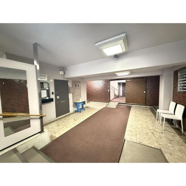 広尾ハイツ707号室 エントランス