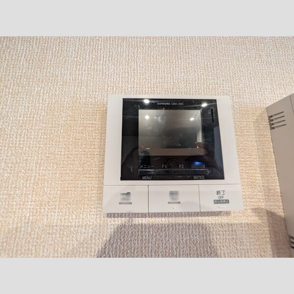 シュクラン103号室 モニター付インターホン