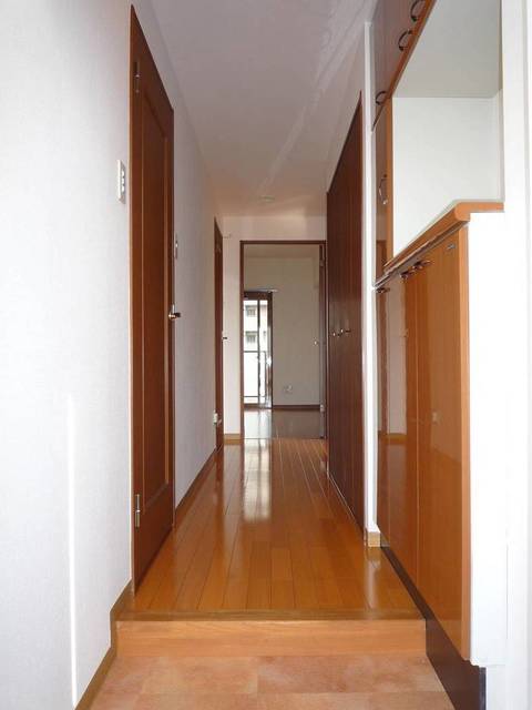 グランド・ガーラ南大井9階 ゆったりとした玄関です