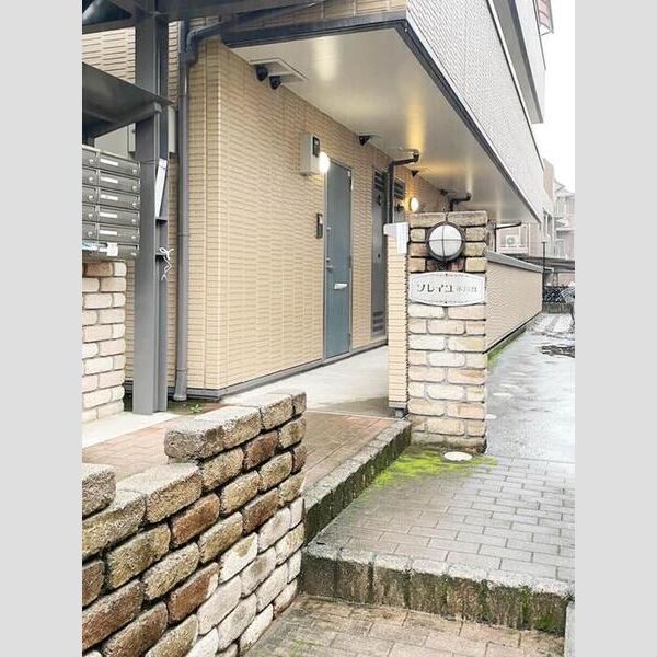 ソレイユ氷川台 エントランス