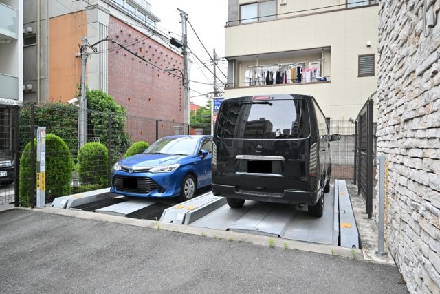 グローベル新大久保マスターズゲート 駐車場
