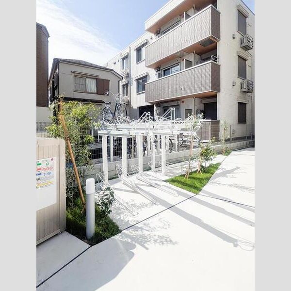 セレスティア加賀 駐輪場