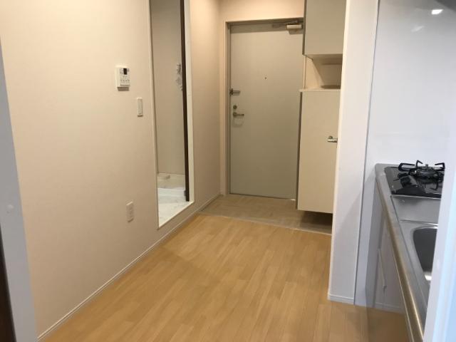 リベル横浜 玄関