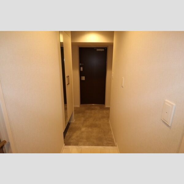 サンジョイアゼロ311号室 玄関