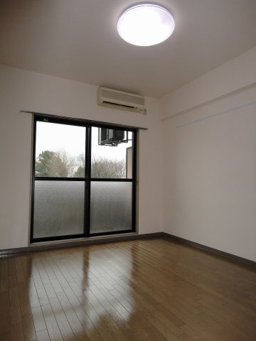 カテリーナ荻窪406号室 リビング