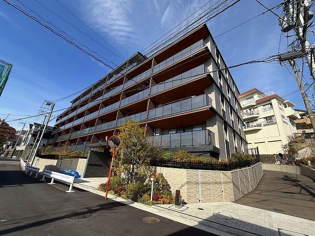 クレヴィア横浜沢渡2階 外観