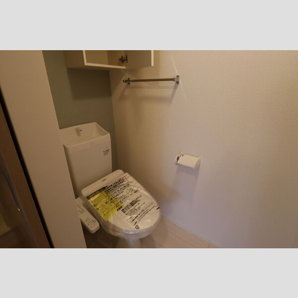 エクセリア早宮305号室 温水洗浄便座