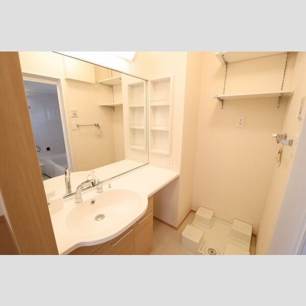 レジデンス　Ⅲ 洗髪洗面化粧台