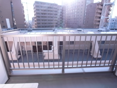 リブリ・コスズ バルコニー