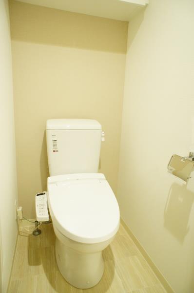 リージア中野新橋4階 トイレ