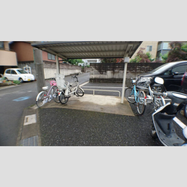 フィオーレ　壱番館102号室 駐輪場