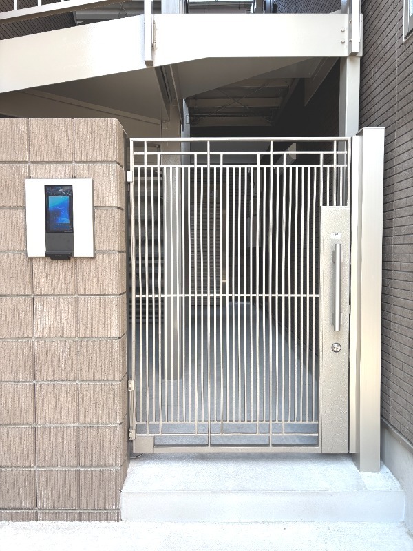 プレジール文京2階 エントランス