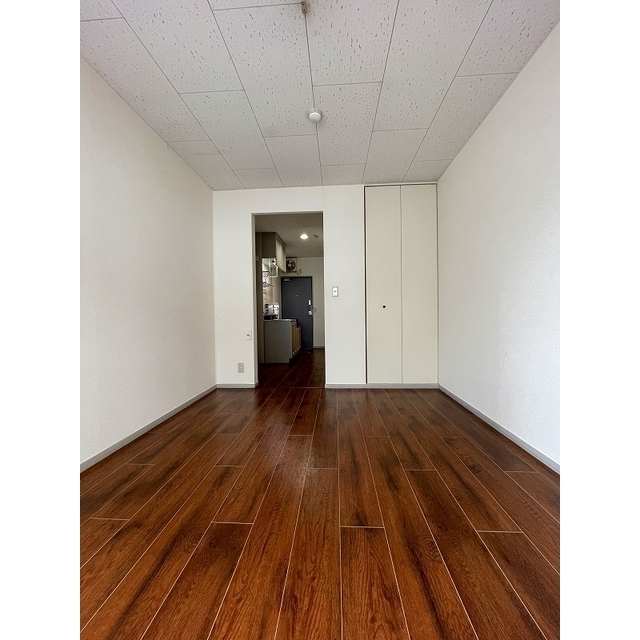 ひかりコーポ小日向202号室 居室収納付き