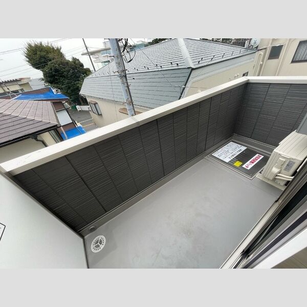 ミーツⅢ302号室 バルコニー