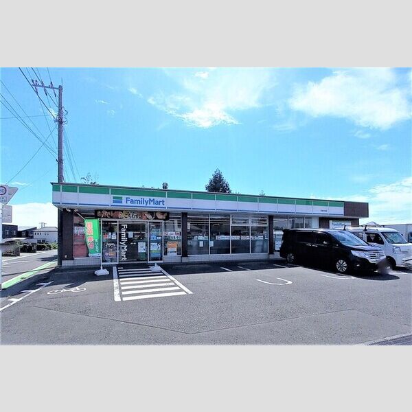 パークメゾン美幸町203号室 ファミリーマート岩槻本宿店まで　53m