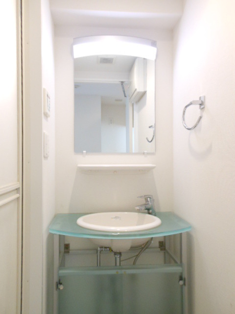 グランド・ガーラ新横浜North 独立洗面台