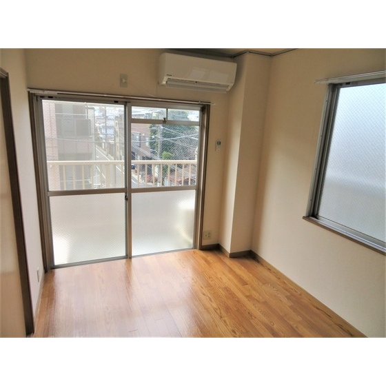 エステートピアＭⅠ0301号室 内観