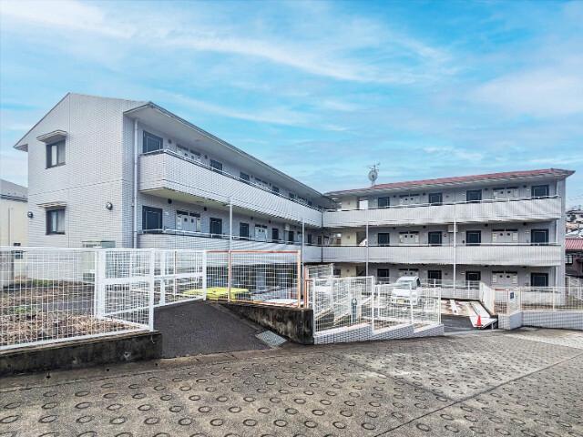 ウィン読売ランド3階 外観