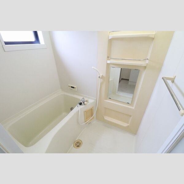 メゾンソフィア202号室 浴室