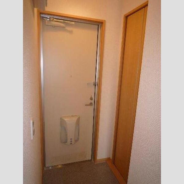 フローラ102号室 同建物別部屋の参考画像