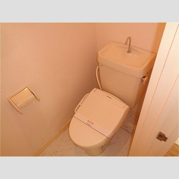 グリーンウッドハイツB207号室 温水洗浄暖房便座