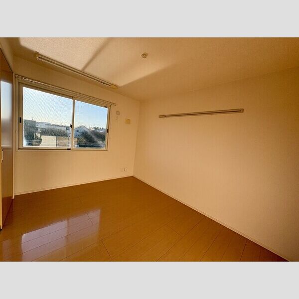 K・ファミリア210号室 南側洋室