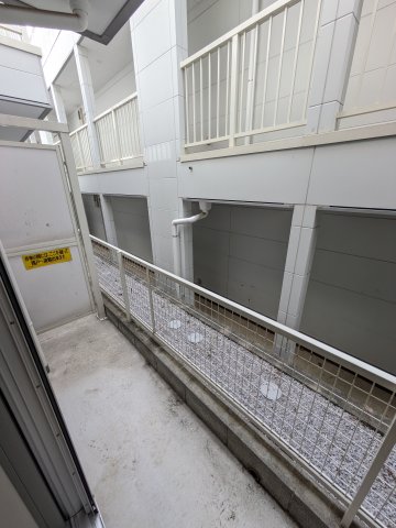 ベイルーム横浜鶴見Ⅱ205号室 バルコニー