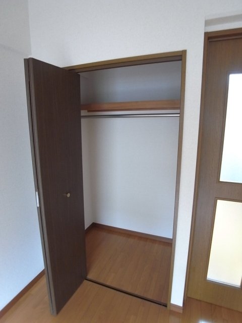 大木ロイヤルマンション2階 クローゼット
