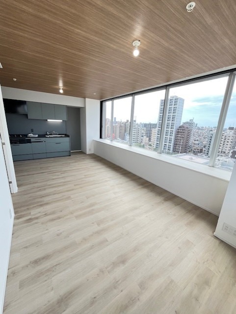 レジディアタワー上池袋（タワー棟）15階 リビング