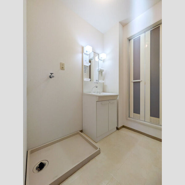ホワイトヴュー　弐番館 洗面