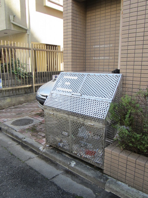 ＲｏｃｋＰｏｉｎｔ２１0305号室 ゴミ集積ボックス