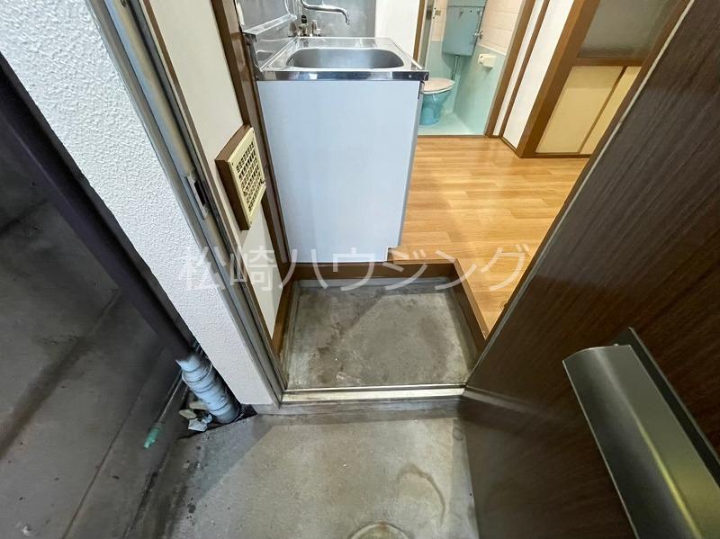 ハイツちから 玄関