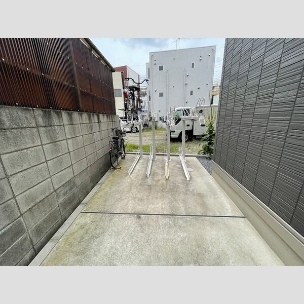 ラピス綾瀬302号室 周辺
