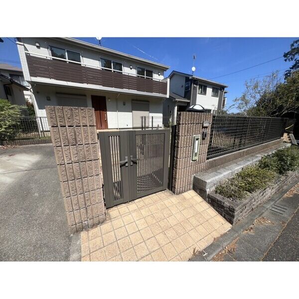 能ヶ谷四丁目戸建C101号室 エントランス