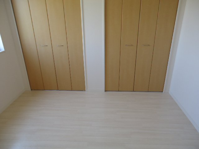 ラークヒル103号室 洋室