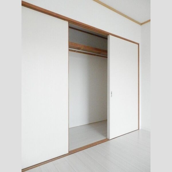 ヴァンベール山口　A305号室 収納