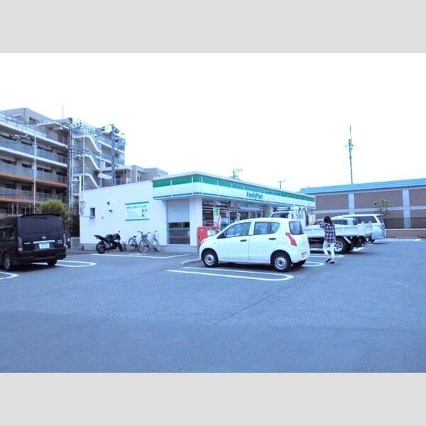 アンべリール美園 ファミリーマートTKS東大門店(845m)