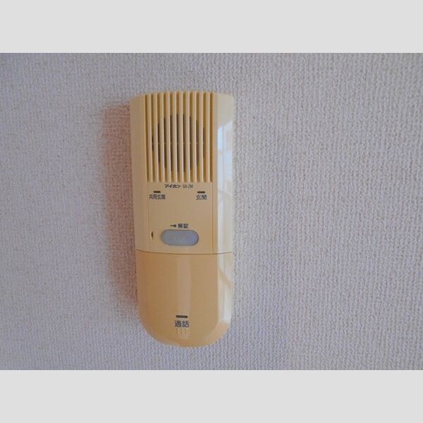 クレスト東金町202号室 インターホン